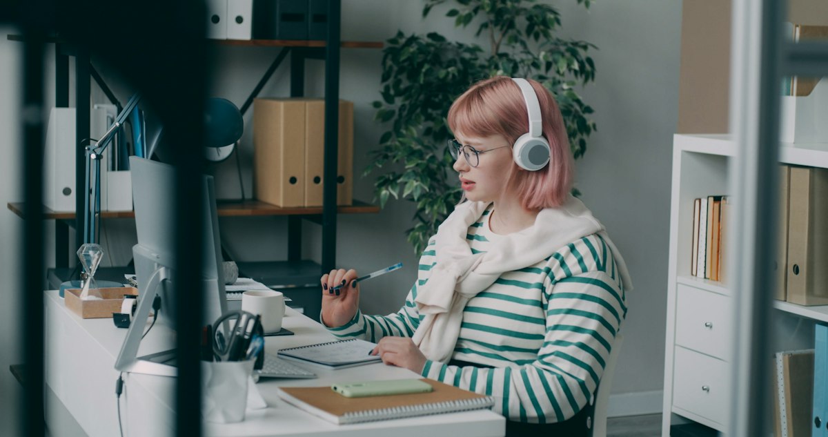 Lärmbelastung im modernen Büro